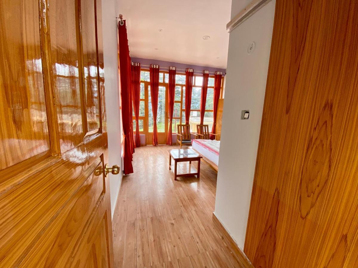 Hotel Mansarovar Inn Munsyari Buitenkant foto