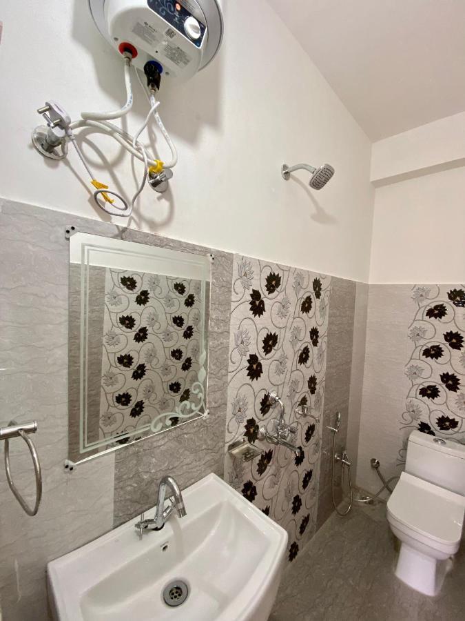 Hotel Mansarovar Inn Munsyari Buitenkant foto
