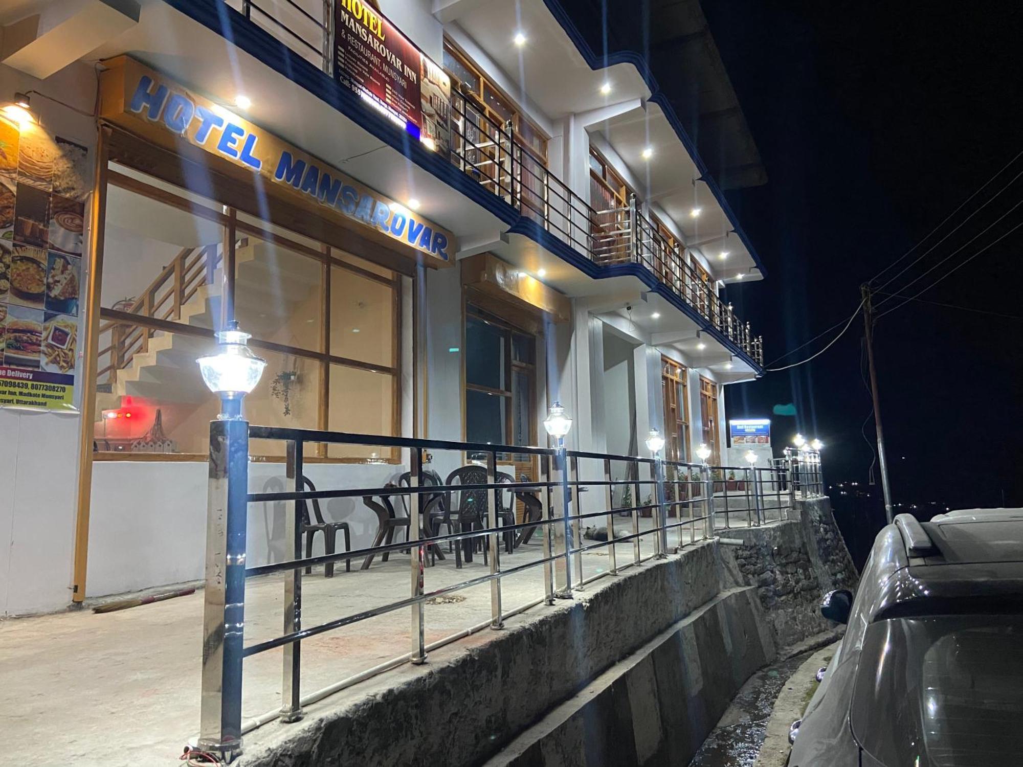 Hotel Mansarovar Inn Munsyari Buitenkant foto