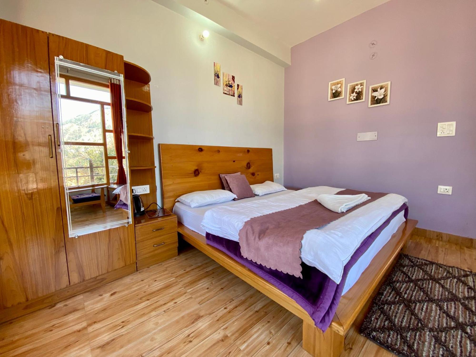 Hotel Mansarovar Inn Munsyari Buitenkant foto